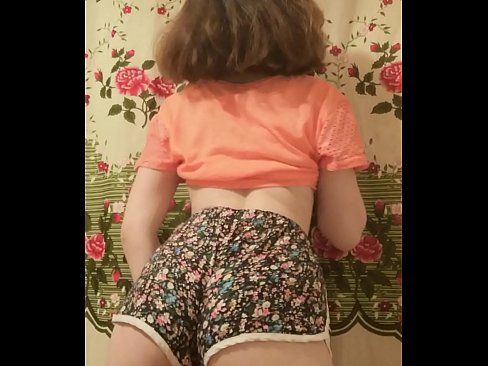 ❤️ Sexy junges Babe zieht ihre Shorts vor der Kamera aus ❤️❌ Porno fb bei porn de.pornoincest.ru ❌
