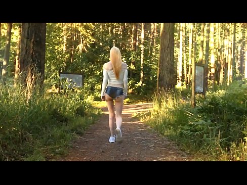 ❤️ Schöne Frau bewegt sich langsam, nicht nackt Video ❤️❌ Porno fb bei porn de.pornoincest.ru ❌